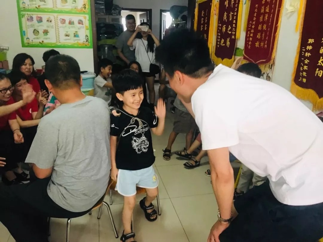 無聲的世界,有聲的愛 遠(yuǎn)行愛 無聲的世界,有聲的愛 遠(yuǎn)行愛